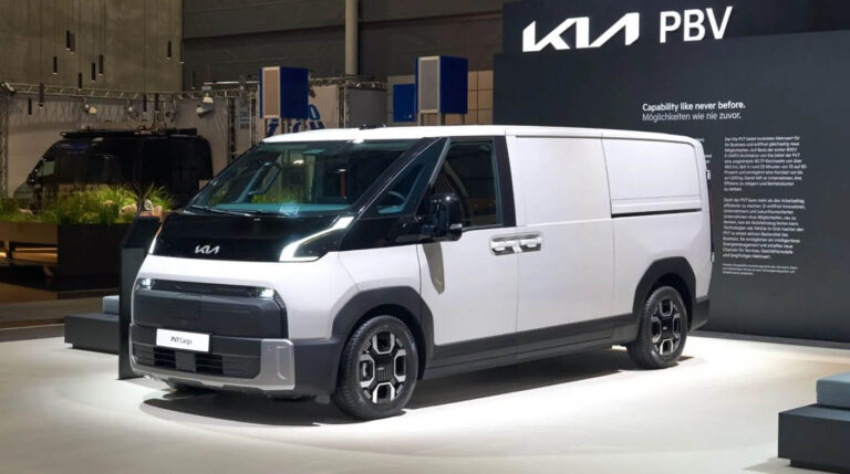 Kia PV7 ska locka företag som vuxit ur sin skåpbil